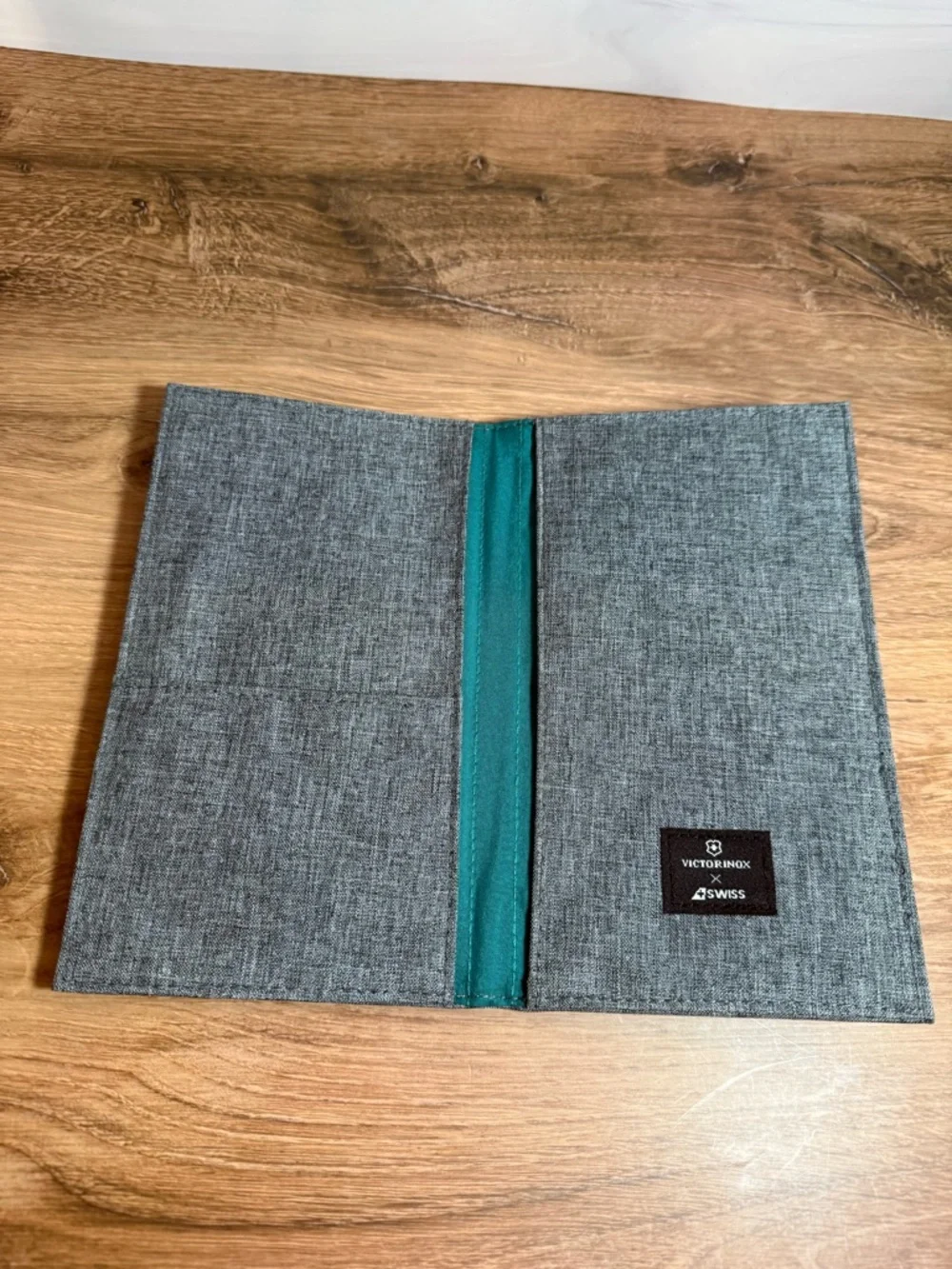 Victorinox SWISS Passport Holder Grey